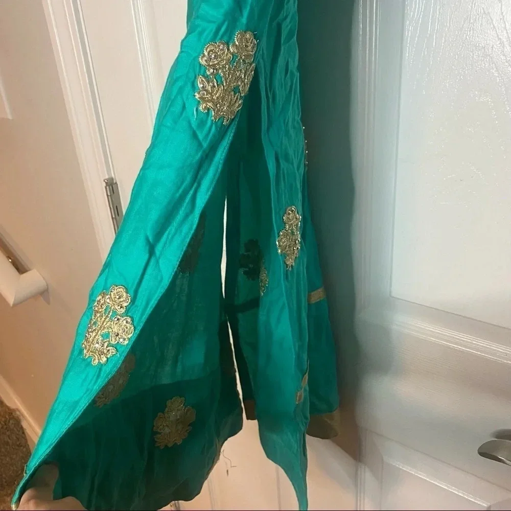 Child’s Handmade Sari Dress (Please see Measurements as there are no tags)‎